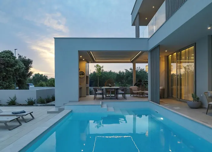 فيلة La Casa بيبينيا