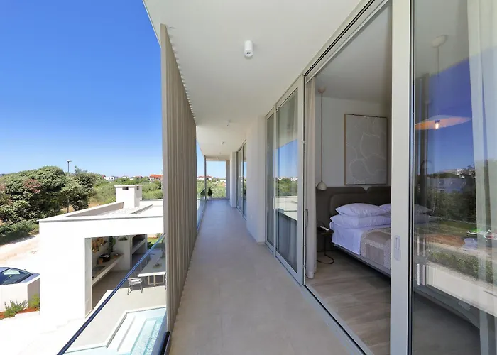 La Casa بيبينيا